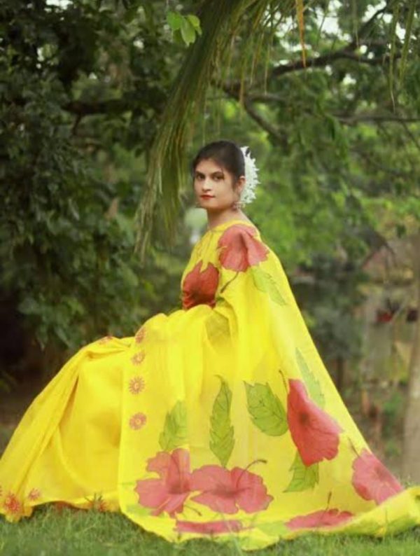 হ্যান্ড প্রিন্ট শাড়ি