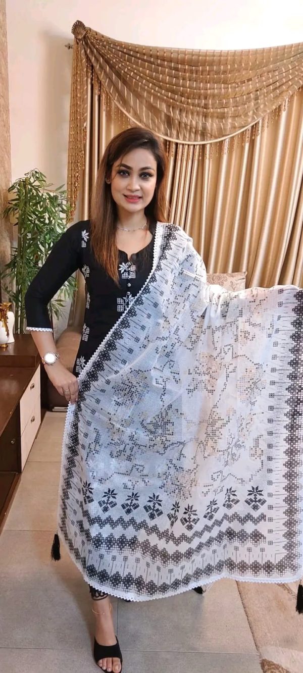 🇧🇩আন স্টিচড থ্রি পিস🇧🇩