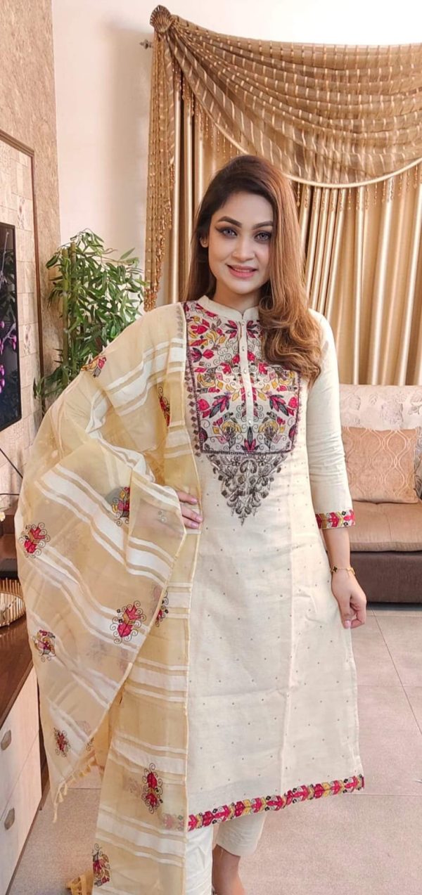 🇧🇩আন স্টিচড থ্রি পিস🇧🇩