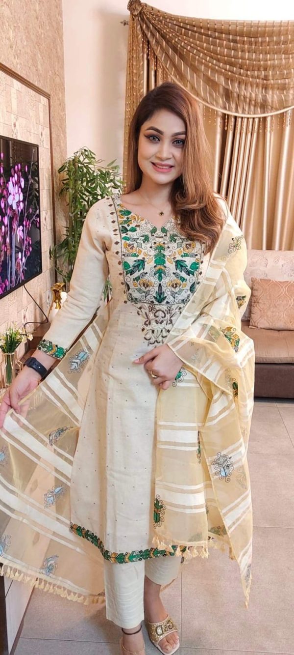 🇧🇩আন স্টিচড থ্রি পিস🇧🇩