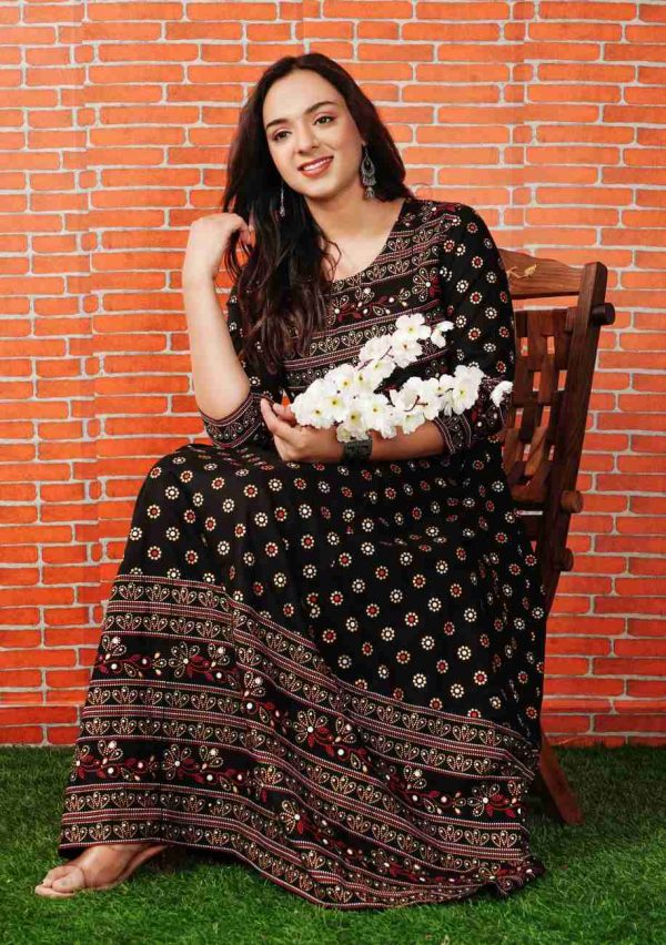 চুন্দ্রি প্রিন্টের গ্রাউন