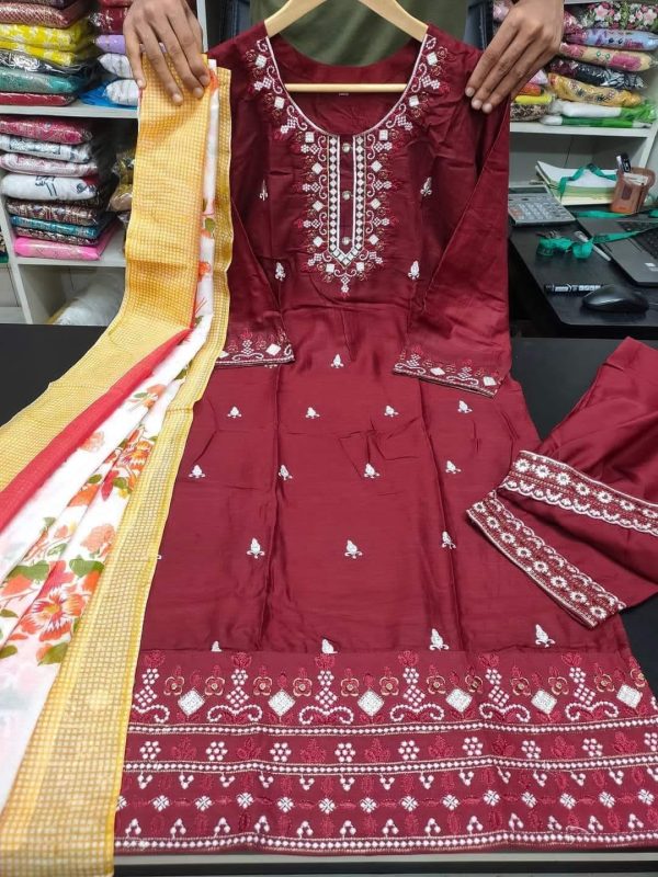 নিউ ইন্ডিয়ান ডিজাইনের থ্রি পিস