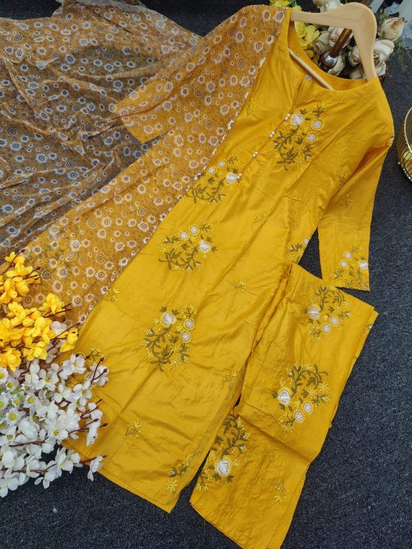 নিউ পাকিস্তানি ডিজাইনের থ্রি পিস
