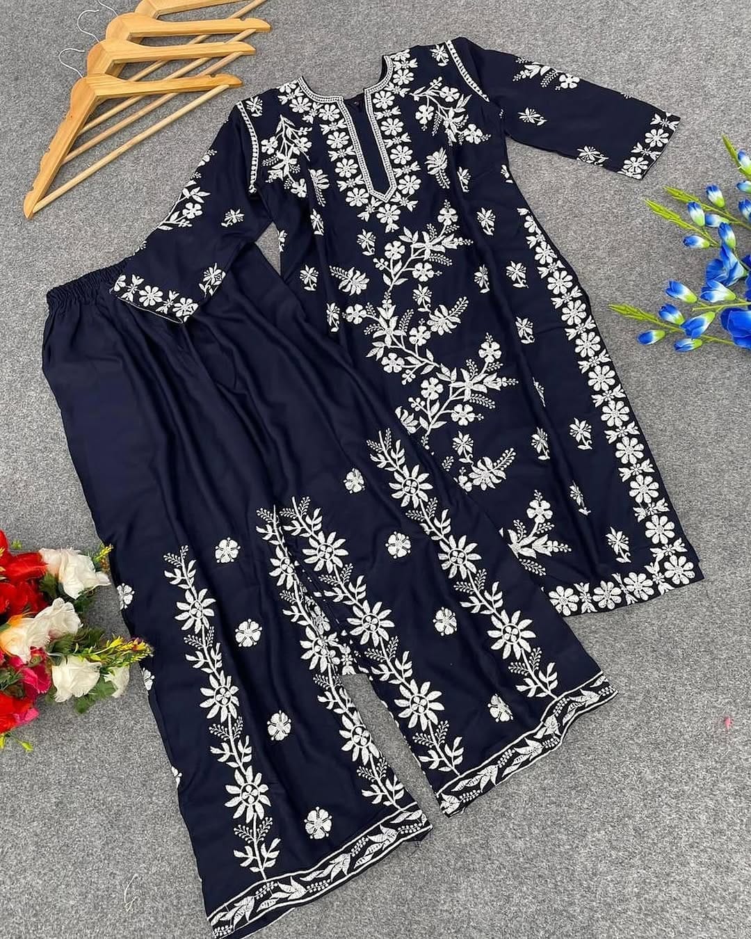 পাকিস্তানি ইন্সপায়ার্ড চিকেনকারি টু-পিস