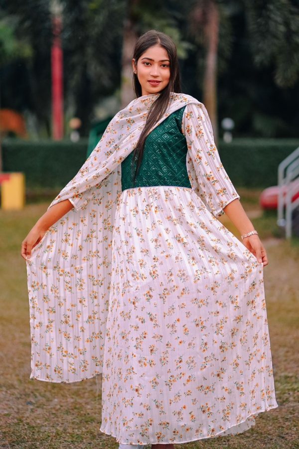 গাউন থ্রি-পিস