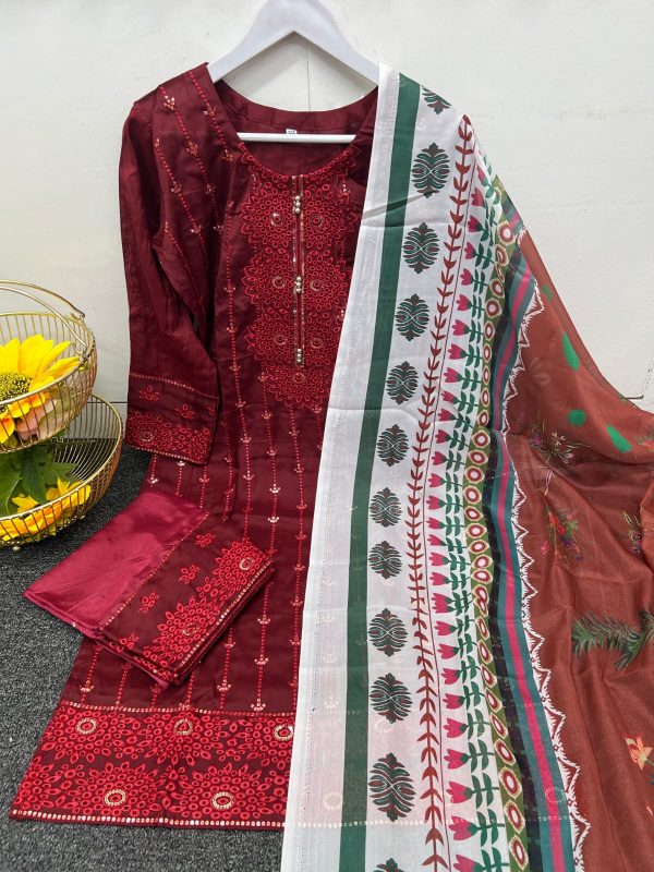 পাকিস্তানি রেডি থ্রি-পিস
